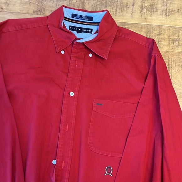 Men’s long sleeve red button down excellent condition - Picture 2 of 2